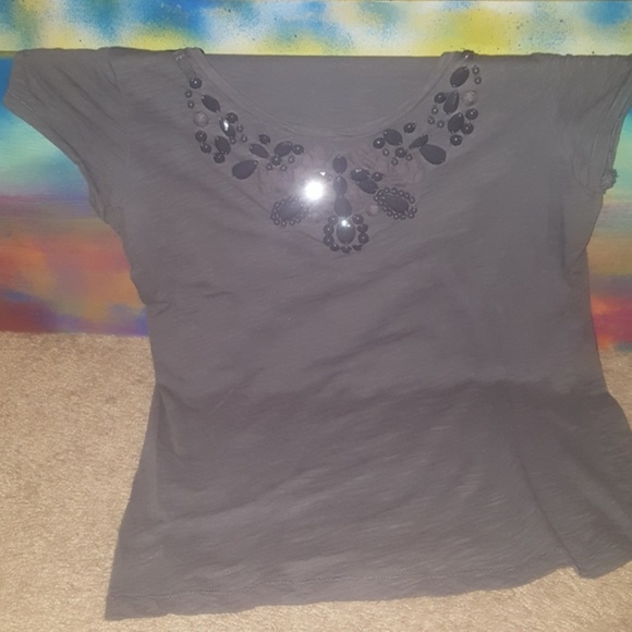 ➡️ Dressed-up T-shirt - Picture 1 of 2